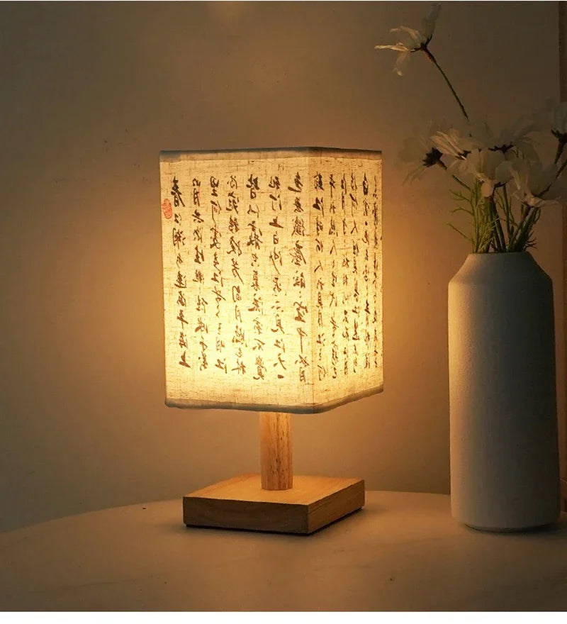 Lampe de Bureau Style Japonais – 3 Modèles, Lumière Chaude, Bois et Tissu